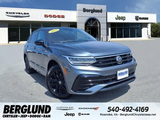 Used 2022 Volkswagen Tiguan SE R-Line image 1