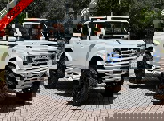 Used 2024 Ford Bronco Outer Banks image 1
