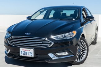 Used 2017 Ford Fusion SE w/ Fusion SE Technology Package image 1