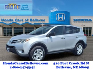 Used 2015 Toyota RAV4 LE image 1