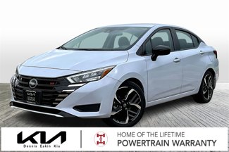 Used 2023 Nissan Versa SR w/ Trunk Package image 1