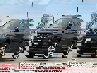 New 2025 Jeep Compass Latitude image 1