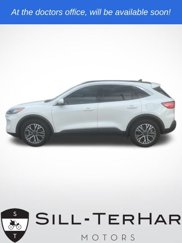 Used 2020 Ford Escape SEL image 1