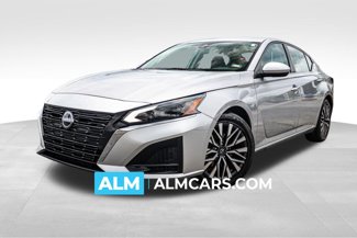 Used 2023 Nissan Altima 2.5 SV image 1