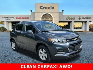Used 2022 Chevrolet Trax LS w/ Tint and Cruise Package image 1
