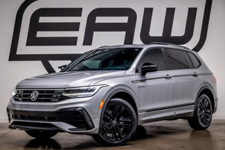 Used 2022 Volkswagen Tiguan SE R-Line image 1