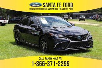 Used 2022 Toyota Camry SE image 1