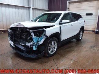 Used 2022 GMC Terrain SLE w/ LPO, Floor Liner Package image 1
