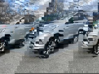 Used 2017 Ford Escape Titanium image 1