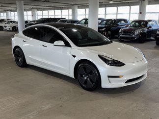 Used 2021 Tesla Model 3 Standard Range Plus image 1