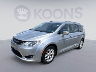 Used 2019 Chrysler Pacifica Limited image 1