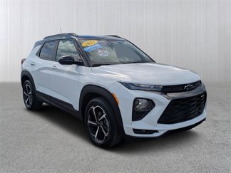 Used 2023 Chevrolet TrailBlazer RS w/ Sun and Liftgate Package image 1