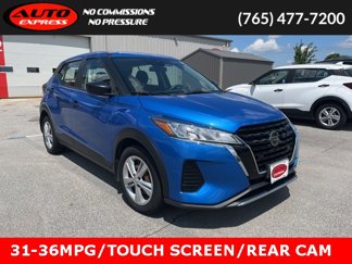 Used 2021 Nissan Kicks S image 1