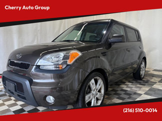 Used 2010 Kia Soul ! image 1
