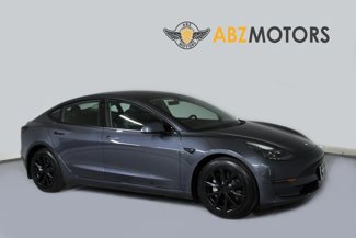 Used 2023 Tesla Model 3 Standard Range image 1