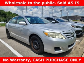 Used 2011 Toyota Camry LE image 1