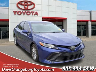 Used 2018 Toyota Camry LE image 1