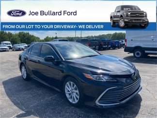 Used 2023 Toyota Camry LE image 1