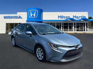 Used 2022 Toyota Corolla LE image 1