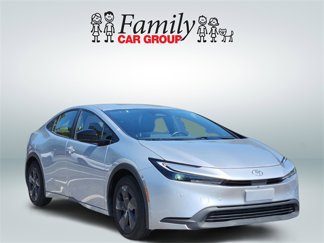 Certified 2024 Toyota Prius LE video 2