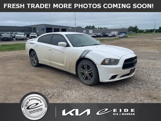 Used 2014 Dodge Charger SXT image 1