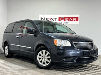 Used 2014 Chrysler Town & Country Touring w/ Driver Convenience Group image 1
