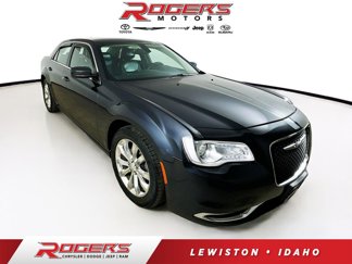 Used 2016 Chrysler 300 Limited image 1