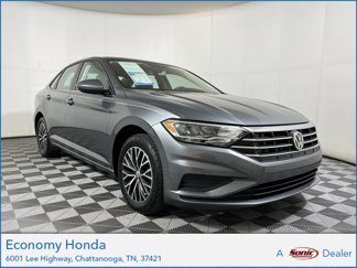 Used 2020 Volkswagen Jetta SE w/ SE Cold Weather Package image 1