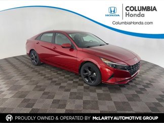 Used 2023 Hyundai Elantra SEL image 1