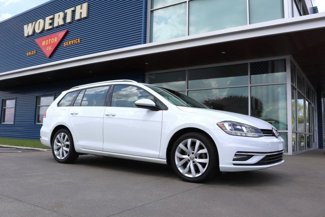 Used 2018 Volkswagen Golf SEL image 1