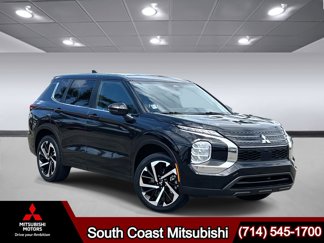 Used 2022 Mitsubishi Outlander ES image 1