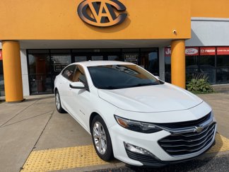 Used 2024 Chevrolet Malibu LT image 1