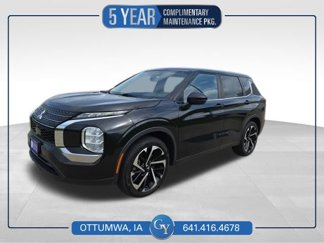 Used 2022 Mitsubishi Outlander ES image 1