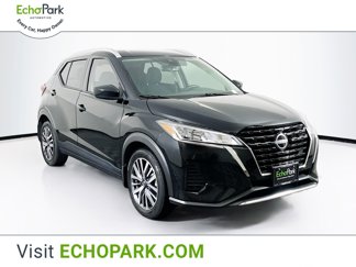 Used 2023 Nissan Kicks SV image 1