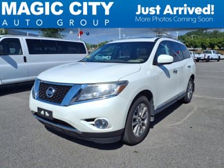Used 2015 Nissan Pathfinder SL w/ SL Premium Package image 1