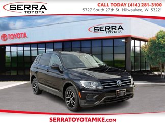 Used 2021 Volkswagen Tiguan SE image 1