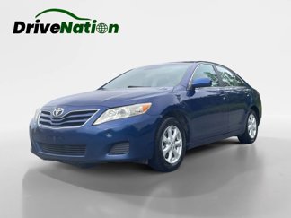 Used 2011 Toyota Camry LE image 1