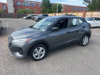 Used 2023 Nissan Kicks S image 1