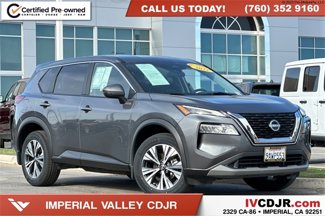 Used 2022 Nissan Rogue SV image 1