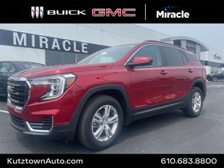 Used 2022 GMC Terrain SLE w/ Driver Convenience Package image 1