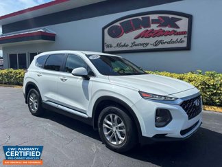 Used 2020 Hyundai Santa Fe SE image 1