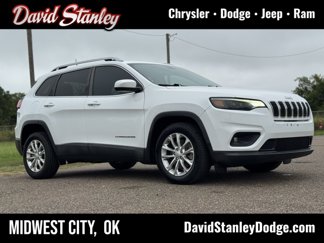 Used 2019 Jeep Cherokee Latitude w/ Popular Appearance Group image 1
