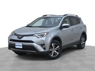 Used 2018 Toyota RAV4 XLE image 1