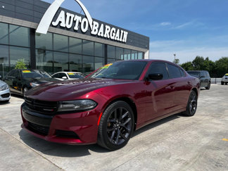 Used 2020 Dodge Charger SXT w/ Blacktop Package image 1