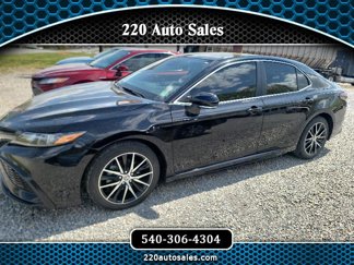 Used 2023 Toyota Camry SE image 1
