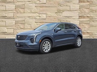 Used 2019 Cadillac XT4 Luxury w/ Cold Weather Package image 1