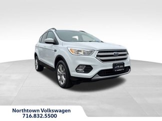 Used 2018 Ford Escape SE w/ SE Sync 3 Package image 1