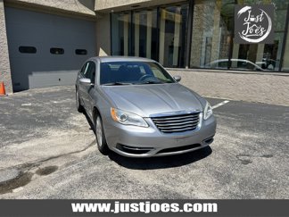 Used 2014 Chrysler 200 LX image 1