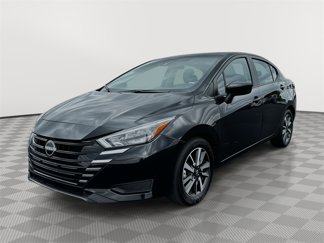 Used 2025 Nissan Versa SV image 1