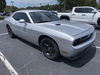 Used 2010 Dodge Challenger SE image 1